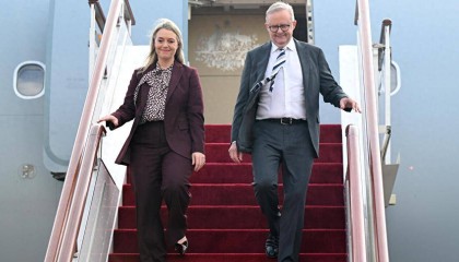 澳大利亚总理刚到上海,表达不希望改变台海现状,解放军用实弹划给“外部势力”看红线