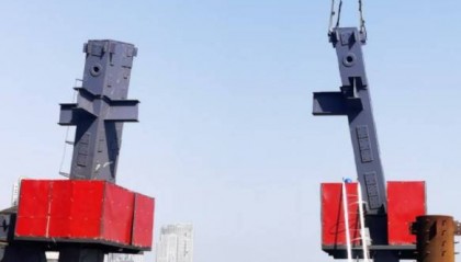 青岛航运贸易金融总部大厦转换层封顶,开创高空复杂钢构施工先河