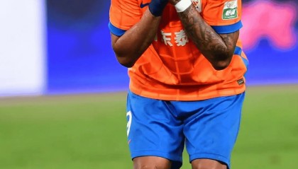 中超|泰山3:2险胜西海岸,克雷桑破荒可喜,后防线出错堪忧