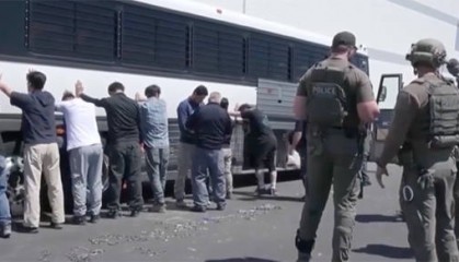 接回被拘韩国员工的包机走不了,韩国外交部:正与美国沟通