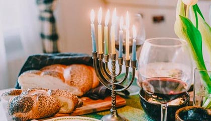 新力金融股价下跌3.09% 公司拟收购子公司少数股权