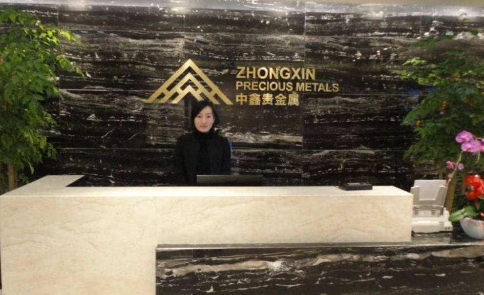 “美女CEO”林晓芸，23岁继承10亿资产，如今掌管8700亿金融帝国