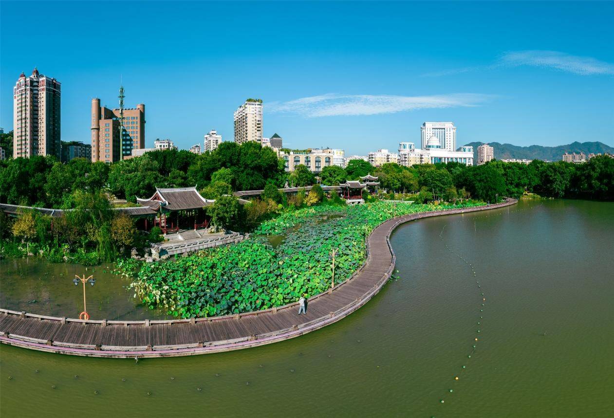 中国工商银行：五维金融绘新景 数字时代谱华章