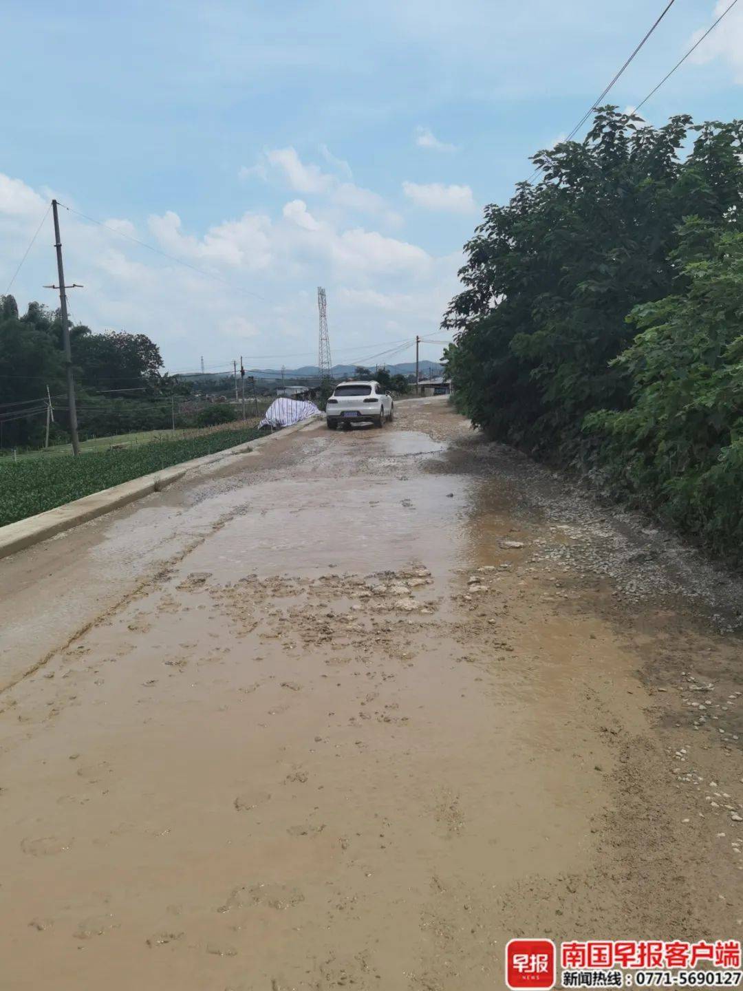 南宁一“白改黑”道路被打烂,两年多未完工!部门回应:正重新招标