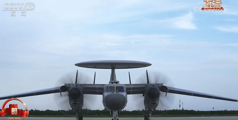 东风-61、巨浪-3、折叠翼预警机、歼-20S,画面披露!