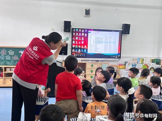 浙江稠州商业银行深入开展“普及金融知识万里行”活动