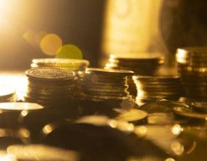 “财政+金融”政策催化 银行股估值回升动力凸显