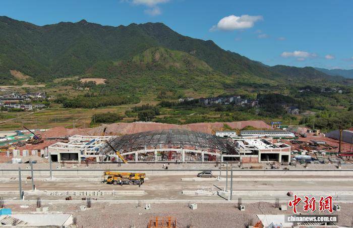 浙江丽水:畲乡高铁设施建设忙