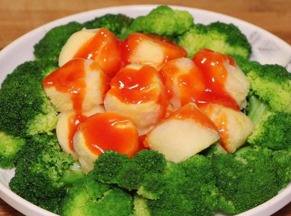 做醋溜白菜时，千万不要直接下锅炒！记住“这3步”，怎么炒都好吃