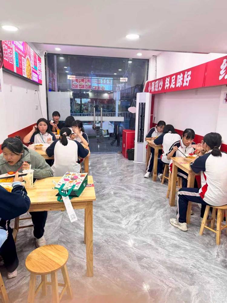 花小小新疆炒米粉前景如何